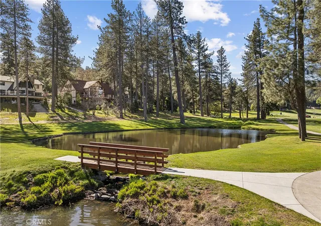 Photo 3 of Single family home for sale at 524 Golf Crse Rd, Lake Arrowhead, CA 92352 | MLS# IG26096125 | Listing updated on 2026-09-06