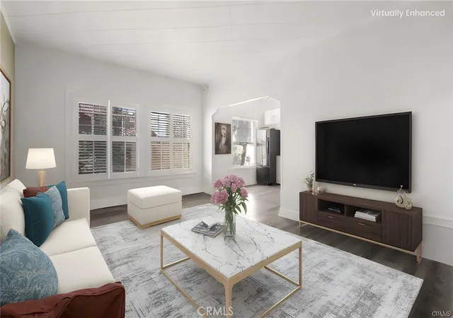 2nd image of 2121 James M Wood Blvd #221, Los Angeles, CA 90006 | MLS# GD26095956