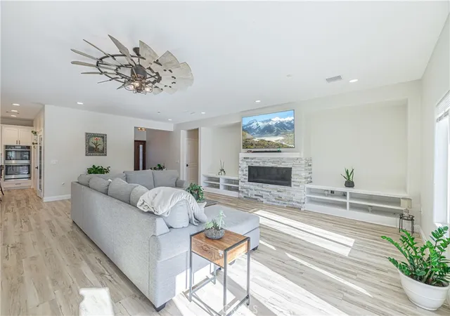 31st image of 42620 25th W, Lancaster, CA 93536 | MLS# PW26053258