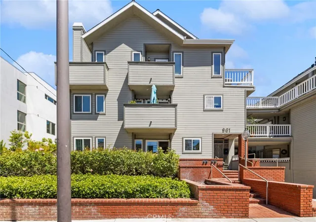 Photo 2 of Condo for sale at 961 E California Blvd #101, Pasadena, CA 91106 | MLS# AR26078050 | Listing updated on 2026-09-25