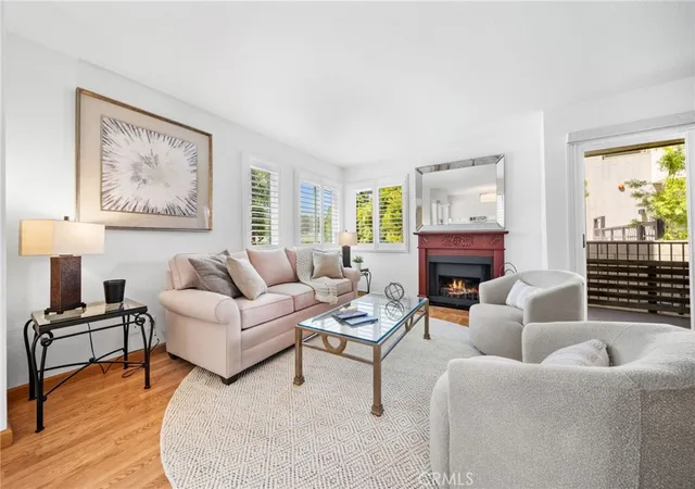 Photo 3 of Condo for sale at 961 E California Blvd #101, Pasadena, CA 91106 | MLS# AR26078050 | Listing updated on 2026-09-25