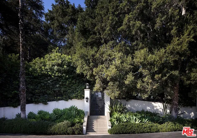 19th image of 2000 De Mille Dr, Los Angeles, CA 90027 | MLS# 26828457