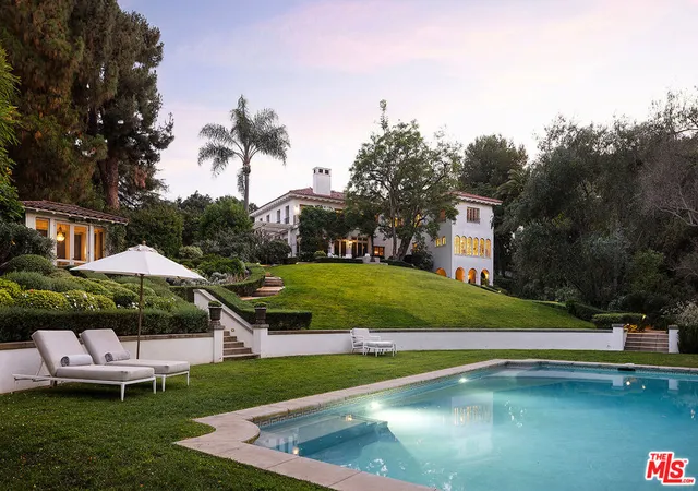 1st image of 2000 De Mille Dr, Los Angeles, CA 90027 | MLS# 26828457