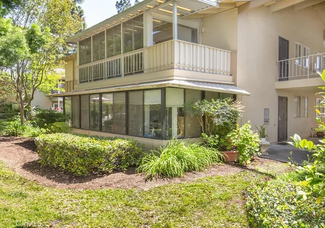 2nd image of 40 Calle Aragon #T, Laguna Woods, CA 92637 | MLS# OC26096239