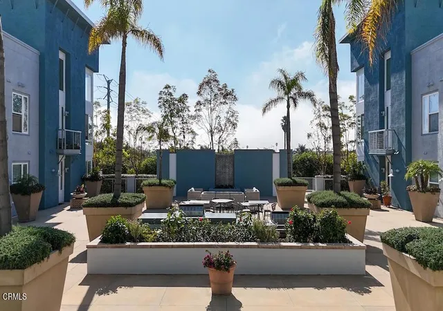 Listing Photo 5 - Condo for sale in building located at 1901 Victoria Ave, Oxnard, CA 93035 - Unit #115