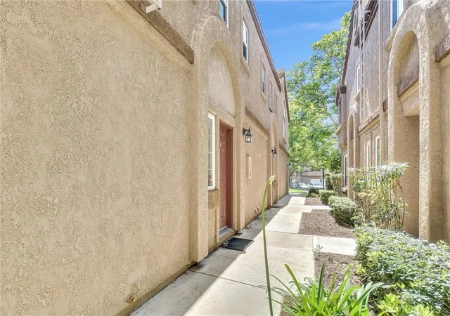 Photo 4 of Sale Pending at 14711 Moon Crst Ln #F, Chino Hills, CA 91709 | MLS# WS26093864 | Listing updated on 2026-08-04