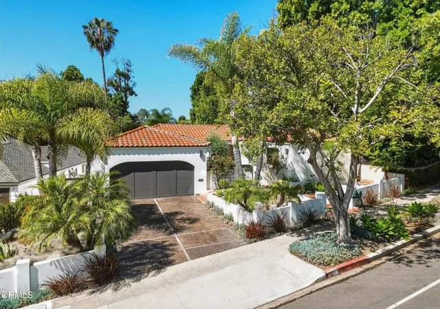 1st image of 2303 Hillhurst Ave, Los Angeles, CA 90027 | MLS# P1-26967