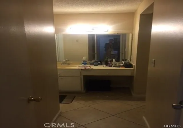 5th image of 801 S Lyon #A111, Santa Ana, CA 92705 | MLS# OC26096367