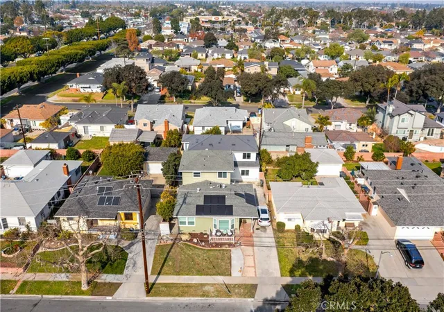 Photo 3 of Sale Pending at 5919 Arbor, Lakewood, CA 90713 | MLS# RS26096364 | Listing updated on 2026-10-06