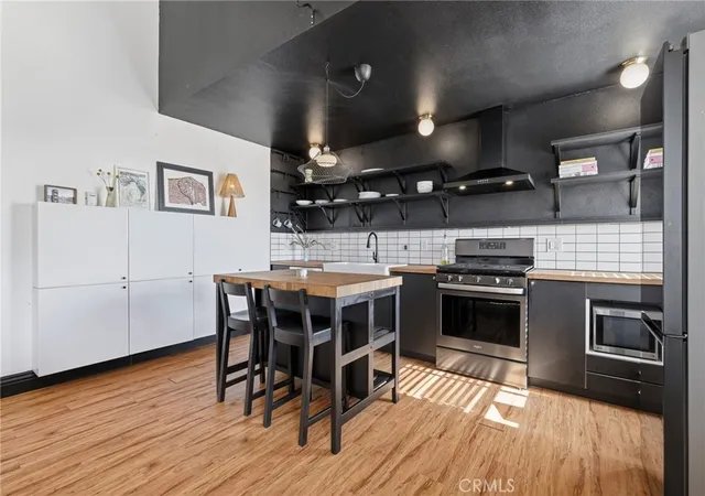 Homes for sale in Long Beach, CA | 3305 E Ransom, Long Beach, CA 90804