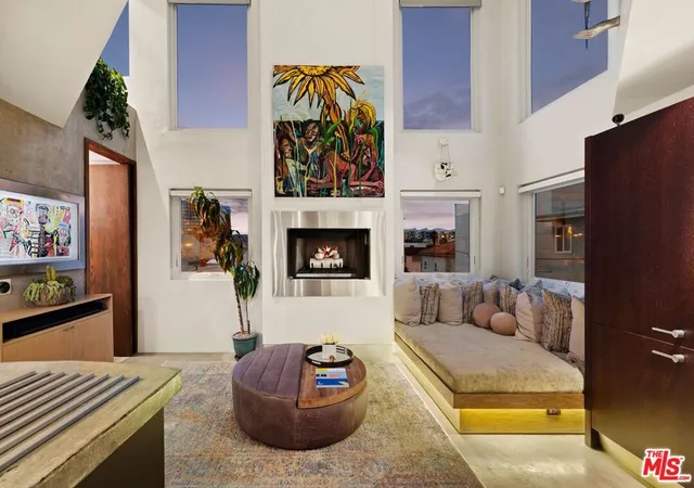 1st image of 24 Eastwind St #2, Marina Del Rey, CA 90292 | MLS# 26828315