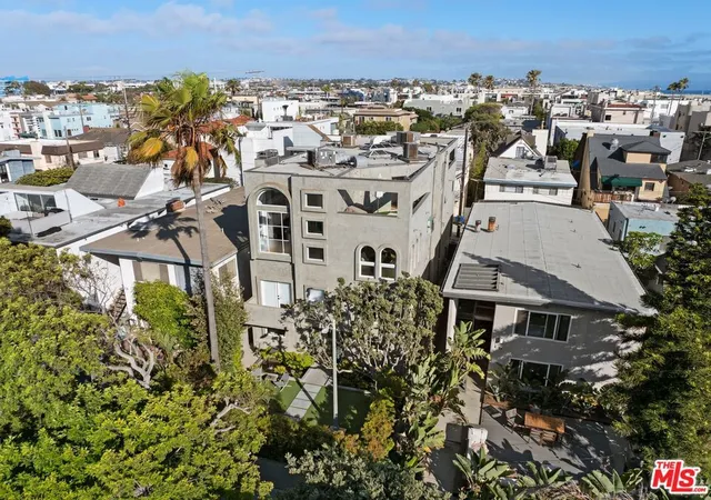 46th image of 24 Eastwind St #2, Marina Del Rey, CA 90292 | MLS# 26828315