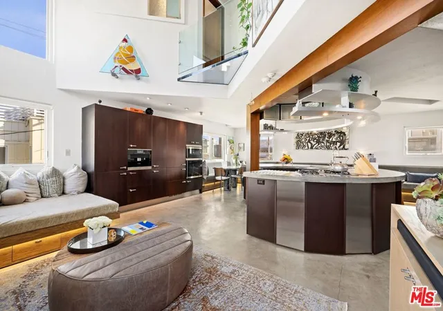5th image of 24 Eastwind St, Marina Del Rey, CA 90292