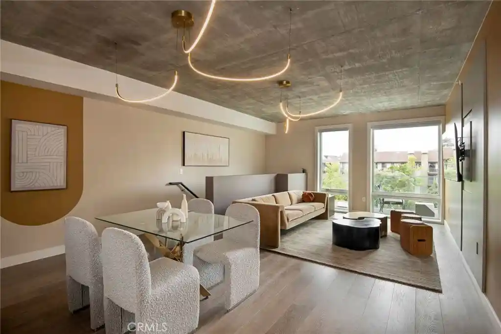 Listing Photo 1 - Condo for sale in 380 Cordova St located at 380 Cordova St, Pasadena, CA 91101 - Unit #413