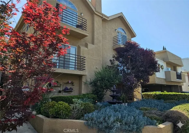 3rd image of 1416 N Vista, Los Angeles, CA 90046 | MLS# CV26092683
