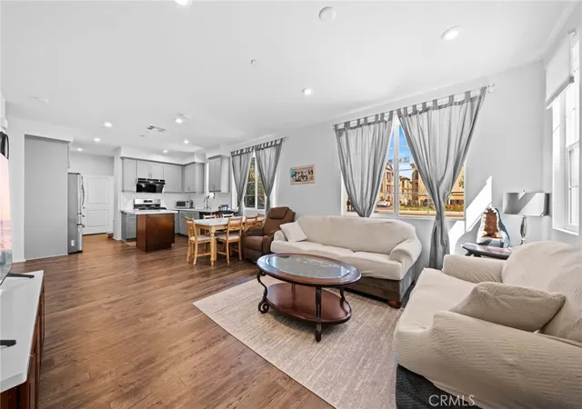 Listing Photo 5 - Condo for sale in building located at 8198 Spirit, Chino, CA 91708
