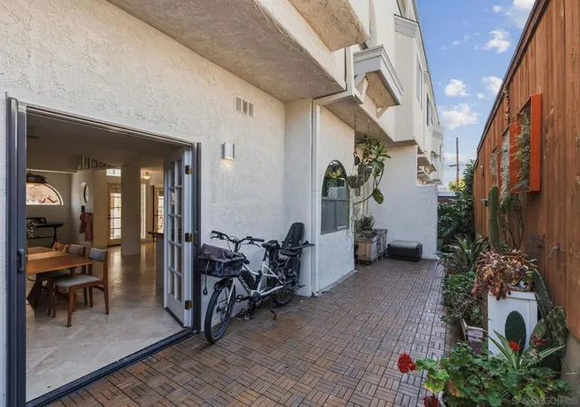 Photo 2 of Sale Pending at 3568 Front St #A, San Diego, CA 92103 | MLS# 260010702SD | Listing updated on 2026-10-02