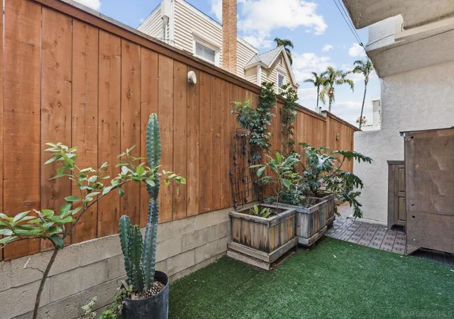 Photo 3 of Sale Pending at 3568 Front St #A, San Diego, CA 92103 | MLS# 260010702SD | Listing updated on 2026-10-02