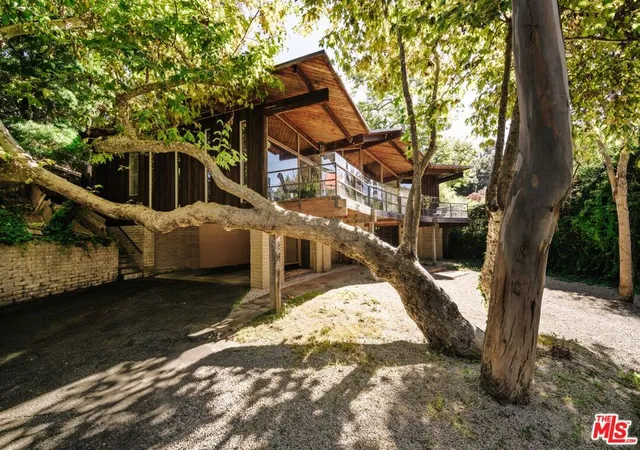 Photo 1 of Single family home for sale at 630 Hightree Rd, Santa Monica, CA 90402 | MLS# 26829017 | Listing updated on 2026-10-06