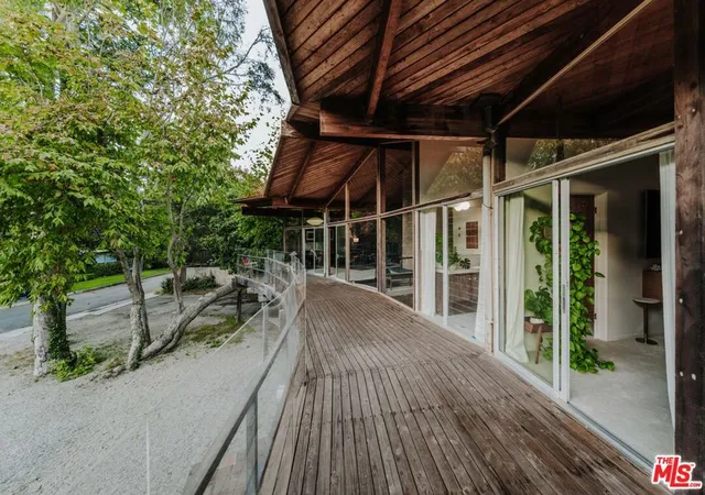 Photo 3 of Single family home for sale at 630 Hightree Rd, Santa Monica, CA 90402 | MLS# 26829017 | Listing updated on 2026-10-06