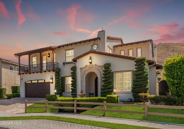 1st image of 318 Loire Valley Dr, Simi Valley, CA 93065 | MLS# 226002056