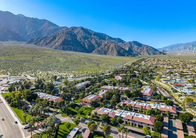 Homes for sale in Palm Springs, CA | 675 N Los Felices Circle, Palm Springs, CA 92262 | Houzeo