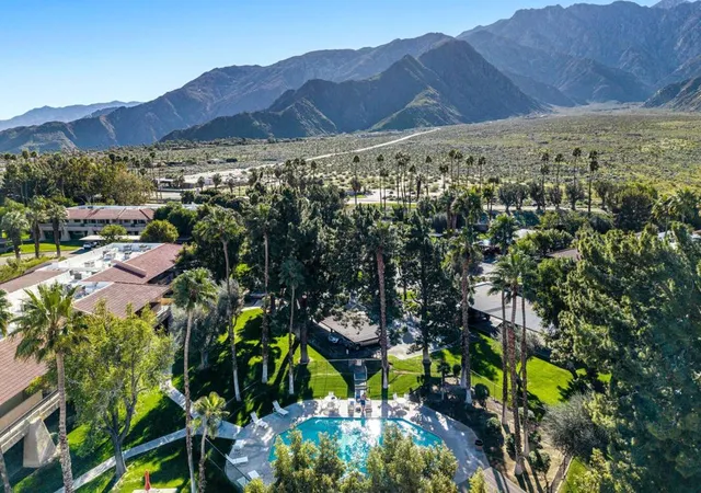 Homes for sale in Palm Springs, CA | 675 N Los Felices Cir W #204, Palm Springs, CA 92262 | MLS# 219147366DA