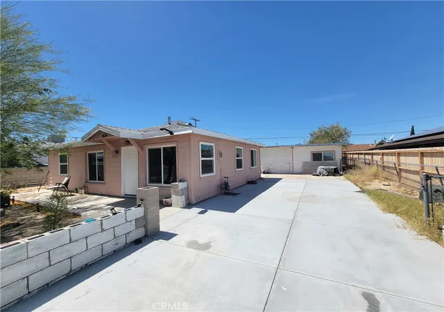 Homes for sale in 29 Palms, CA | 5636 Mariposa Ave, 29 Palms, CA 92277 | MLS# IV26096510