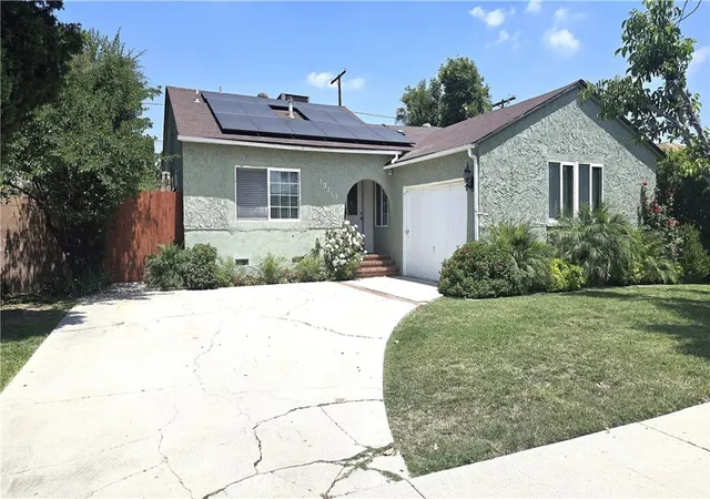 Homes for sale in Reseda, CA | 19361 Welby Wy, Reseda, CA 91335 | MLS# SR26096684