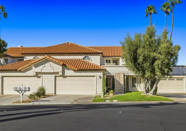 3rd image of 667 Vista Lago Cir N, Palm Desert, CA 92211 | MLS# 219147368DA