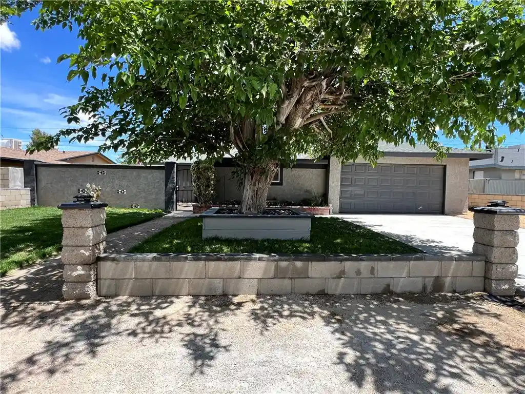 Photo 1 of Sale Pending at 45430 Andale Ave, Lancaster, CA 93535 | MLS# SR26096826 | Listing updated on 2026-07-30