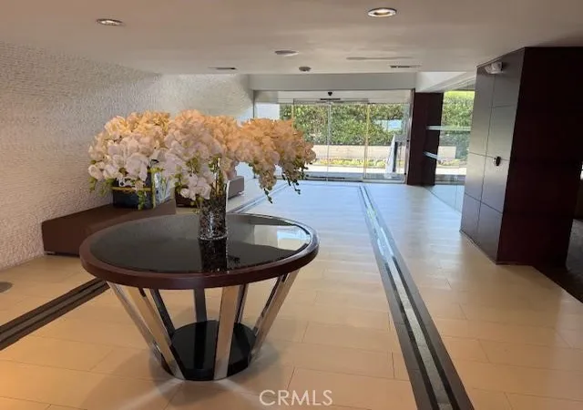 2nd image of 7250 Franklin, Hollywood Hills, CA 90046