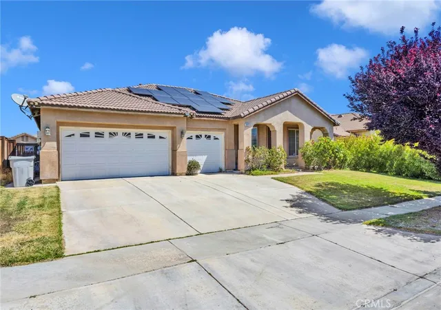 Homes for sale in Hesperia, CA | 13912 Pinellia, Hesperia, CA 92344 | MLS# HD26096844