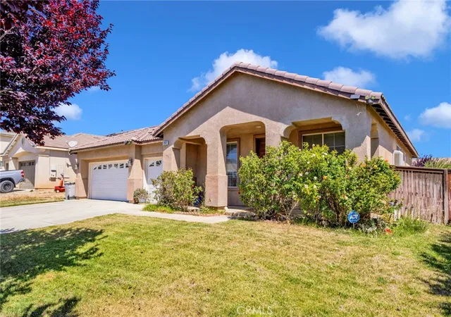 Homes for sale in Hesperia, CA | 13912 Pinellia, Hesperia, CA 92344 | MLS# HD26096844