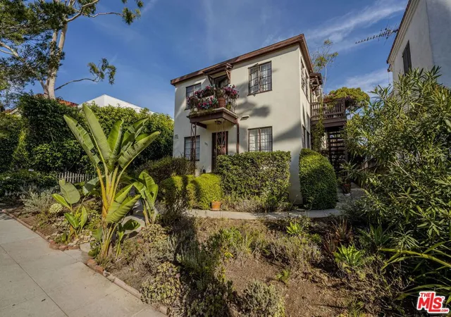 Homes for sale in Santa Monica, CA | 947 17th St, Santa Monica, CA 90403 | MLS# 26828737
