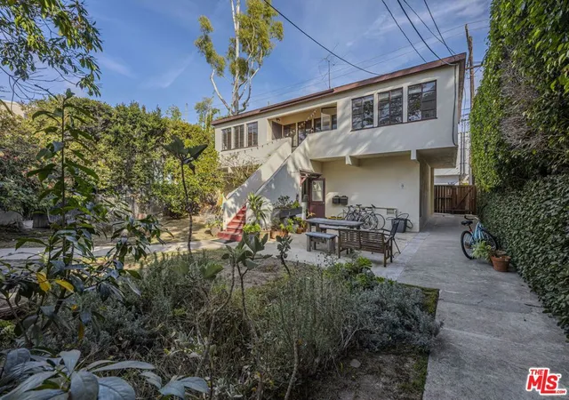 Homes for sale in Santa Monica, CA | 947 17Th St, Santa Monica, CA 90403 | MLS# 26828737
