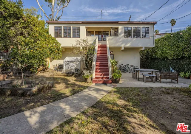 Homes for sale in Santa Monica, CA | 947 17Th St, Santa Monica, CA 90403 | MLS# 26828737