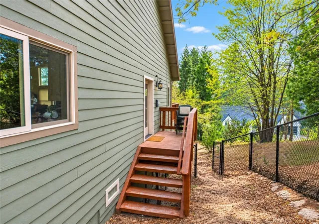 Photo 3 of Single family home for sale at 756 Brentwood, Lake Arrowhead, CA 92352 | MLS# CV26096913 | Listing updated on 2026-10-10