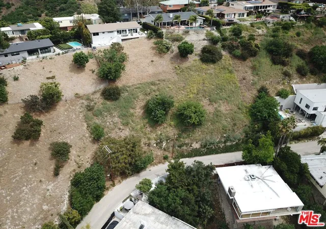 5th image of 3734 N Oakfield Dr, Sherman Oaks, CA 91423 | MLS# 26829605