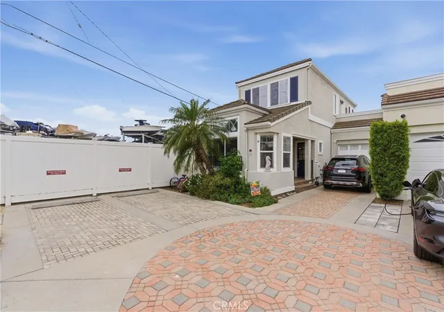 Photo 1 of Manufactured home for sale at 700 Lido Park Dr #14, Newport Beach, CA 92663 | MLS# NP26095583 | Listing updated on 2026-05-31