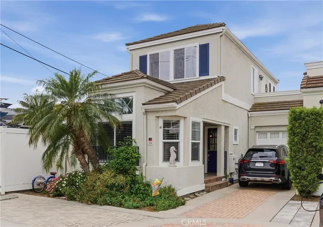 Photo 2 of Manufactured home for sale at 700 Lido Park Dr #14, Newport Beach, CA 92663 | MLS# NP26095583 | Listing updated on 2026-05-31