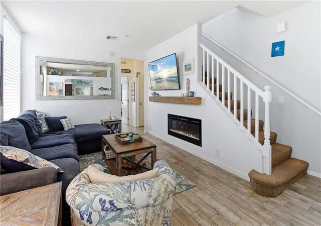 Photo 4 of Manufactured home for sale at 700 Lido Park Dr #14, Newport Beach, CA 92663 | MLS# NP26095583 | Listing updated on 2026-05-31