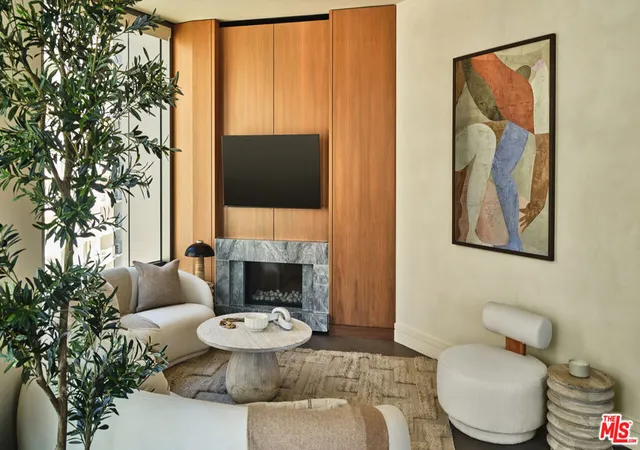3rd image of 211 W Elm Ct #9D, Los Angeles, CA 90067 | MLS# 26829613