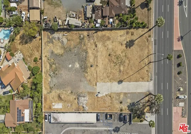Homes for sale in Riverside, CA | 11325 Magnolia Ave, Riverside, CA 92505 | MLS# 26829657