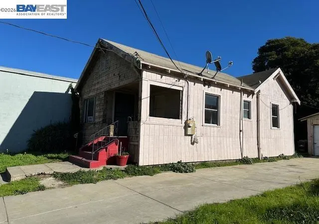 1st image of 1024 50th Ave, Oakland, CA 94601 | MLS# 41133480