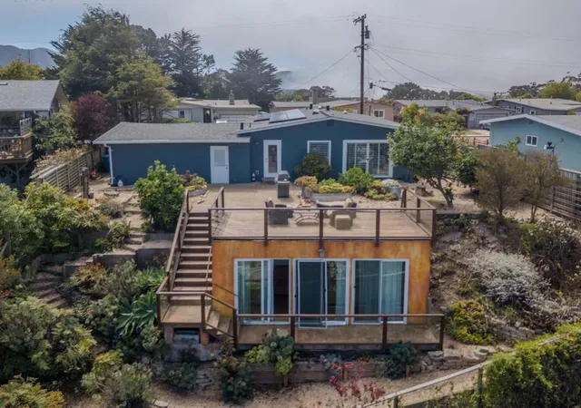 Homes for sale in Pacifica, CA | 1223 Lerida Wy, Pacifica, CA 94044 | MLS# ML82045808