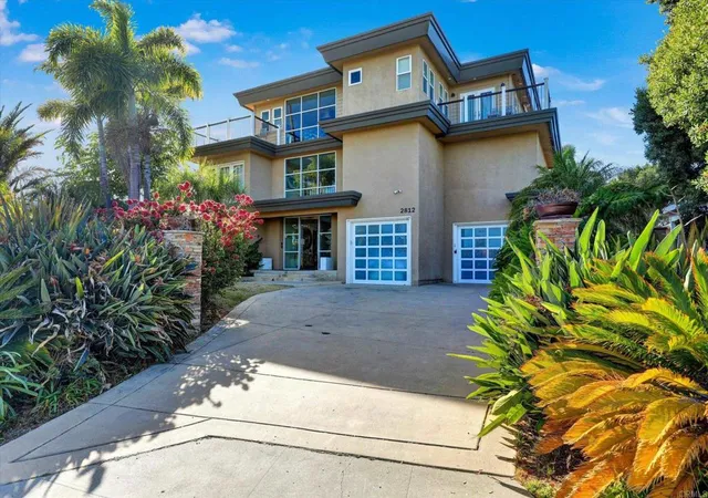 Homes for sale in San Diego, CA | 2812 Poinsettia Dr, San Diego, CA 92106 | MLS# NDP2604308
