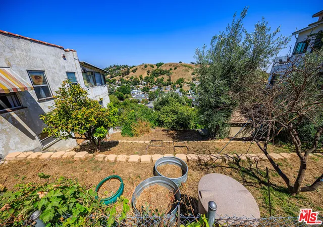 Homes for sale in Los Angeles, CA | 2818 Ashland Ave, Los Angeles, CA 90031 | MLS# 26828183