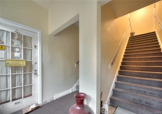 5th image of 335 N Mariposa Ave, Los Angeles, CA 90004 | MLS# TR26095429