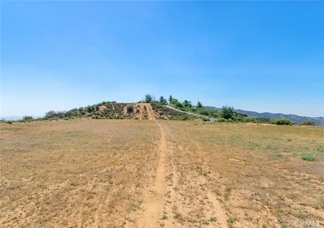 4th image of 39513 Eastview, Yucaipa, CA 92399 | MLS# IG26096192